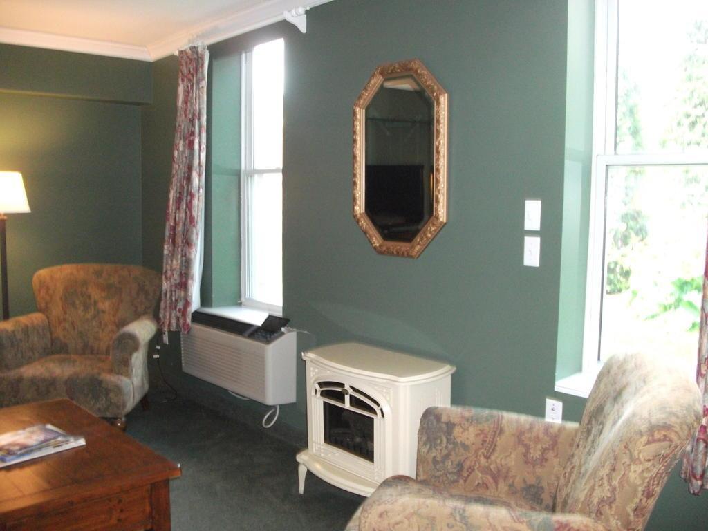Rodeway Inn King William Huntsville Extérieur photo