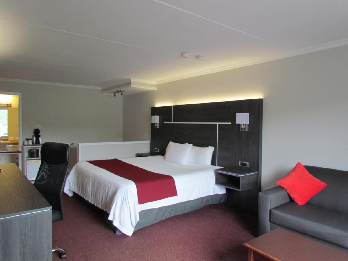 Rodeway Inn King William Huntsville Extérieur photo