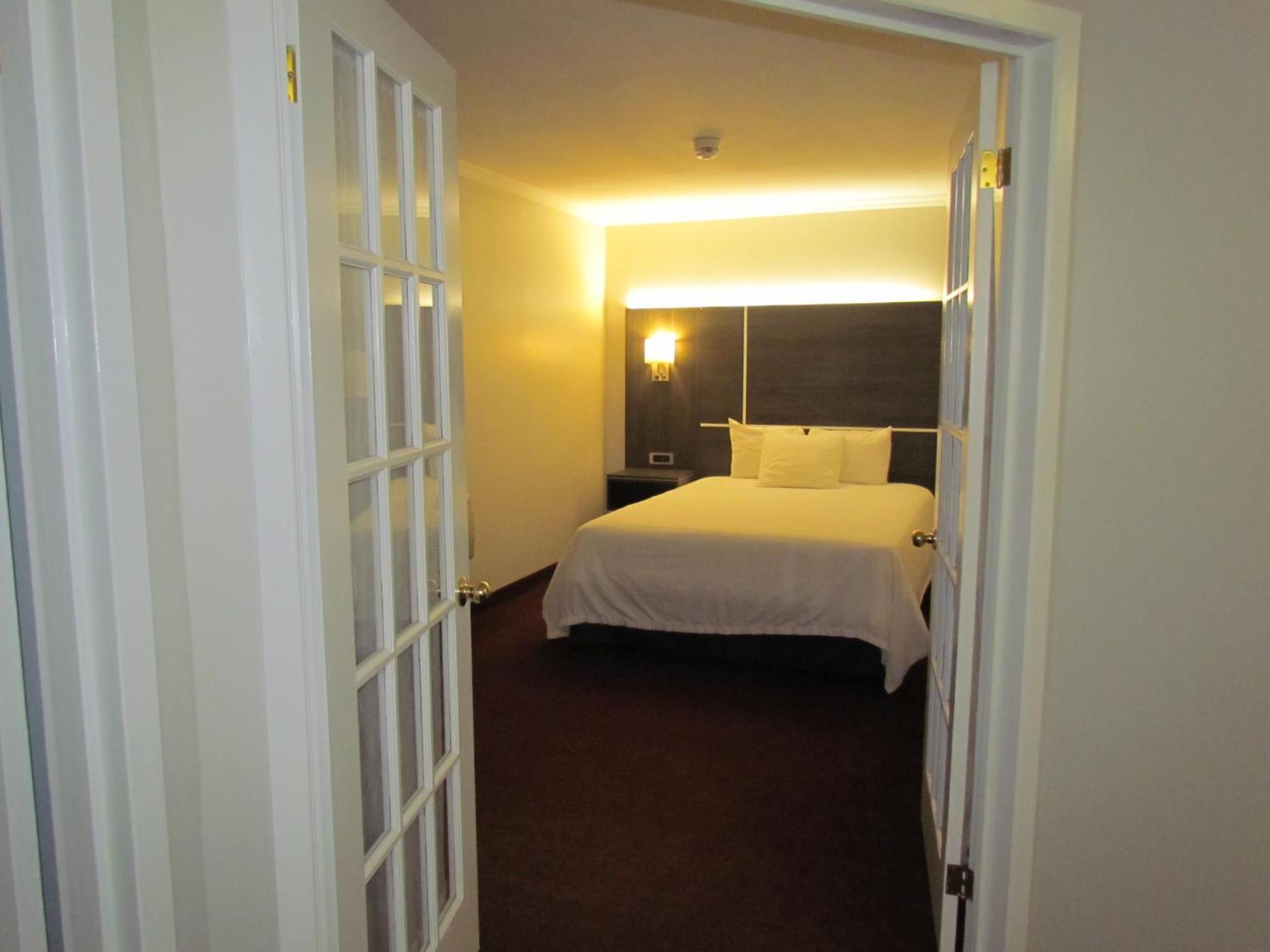 Rodeway Inn King William Huntsville Extérieur photo